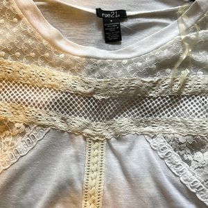 Beautiful Cream Rue 21 😍😘Beautiful Net at the Top and Comfortable AllOver💋🌸